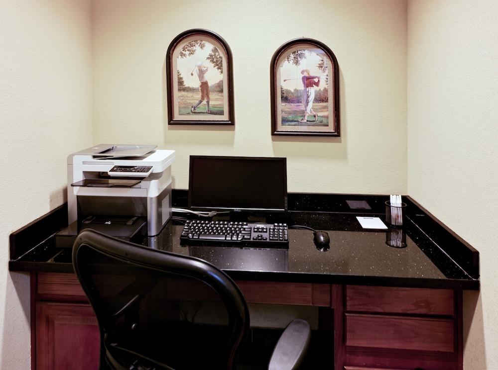 MainStay Suites Addison-Dallas photo 40
