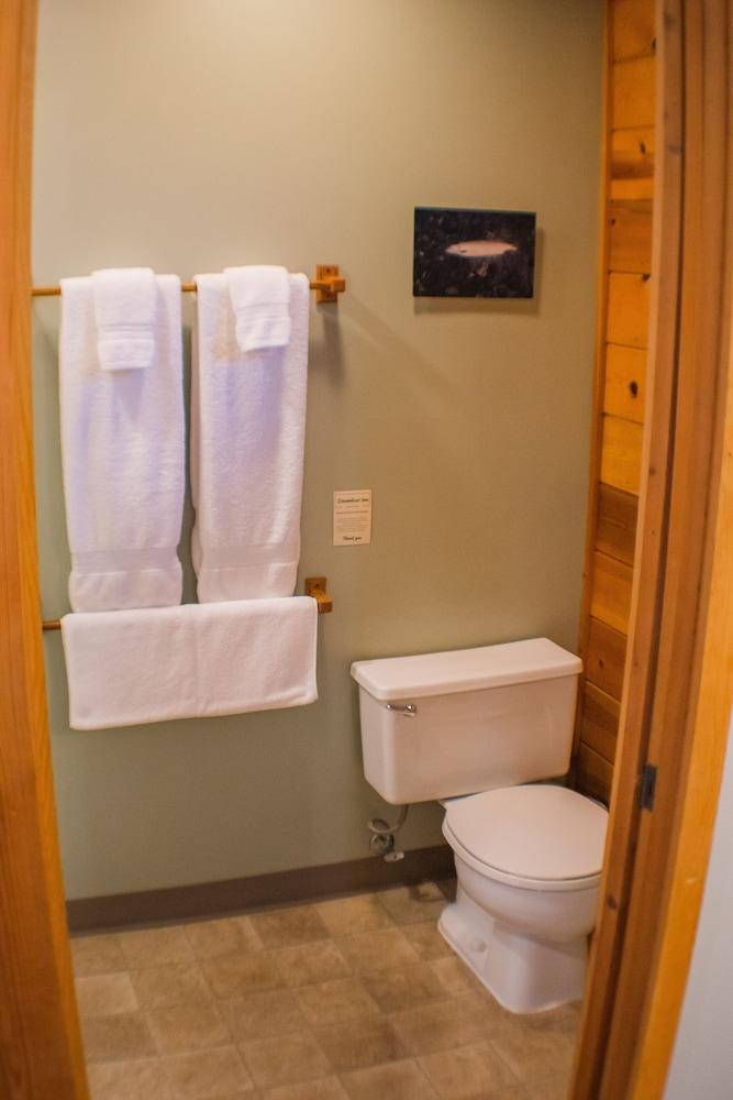 Steamboat Inn photo 32