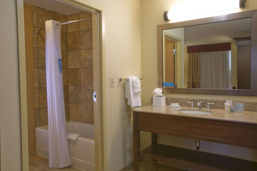 Hampton Inn & Suites Wiggins photo 26