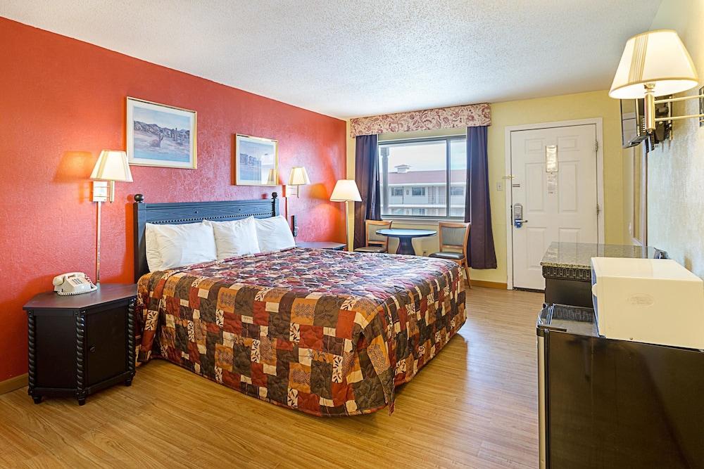 Rodeway Inn Roswell West photo 11