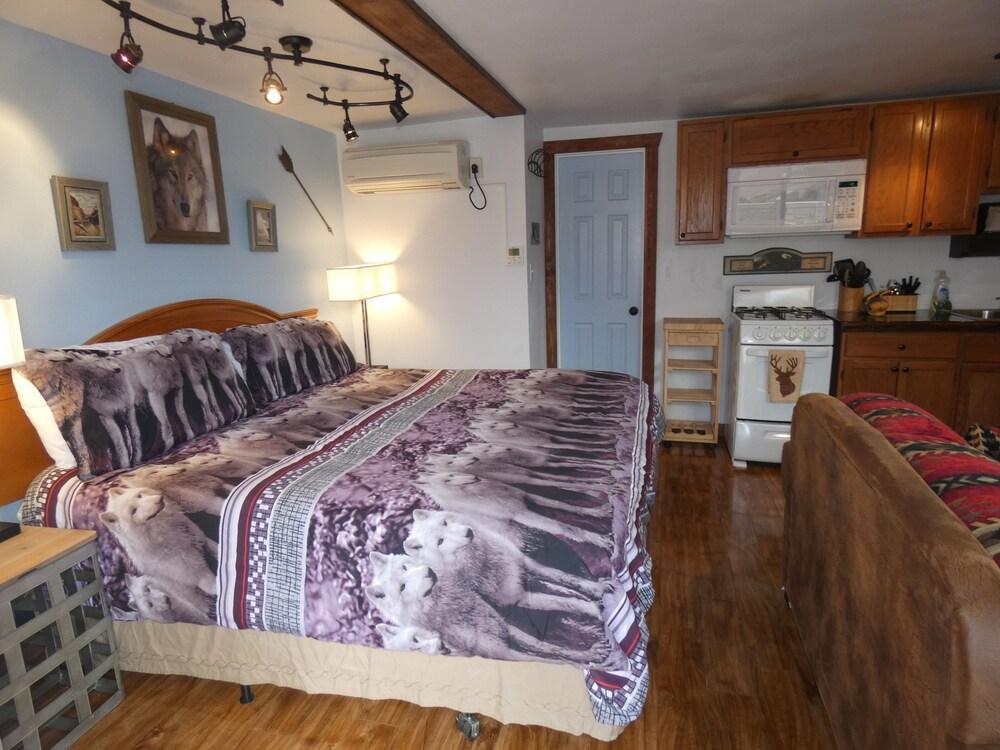 Yellowstone Motel - Adults Only photo 32