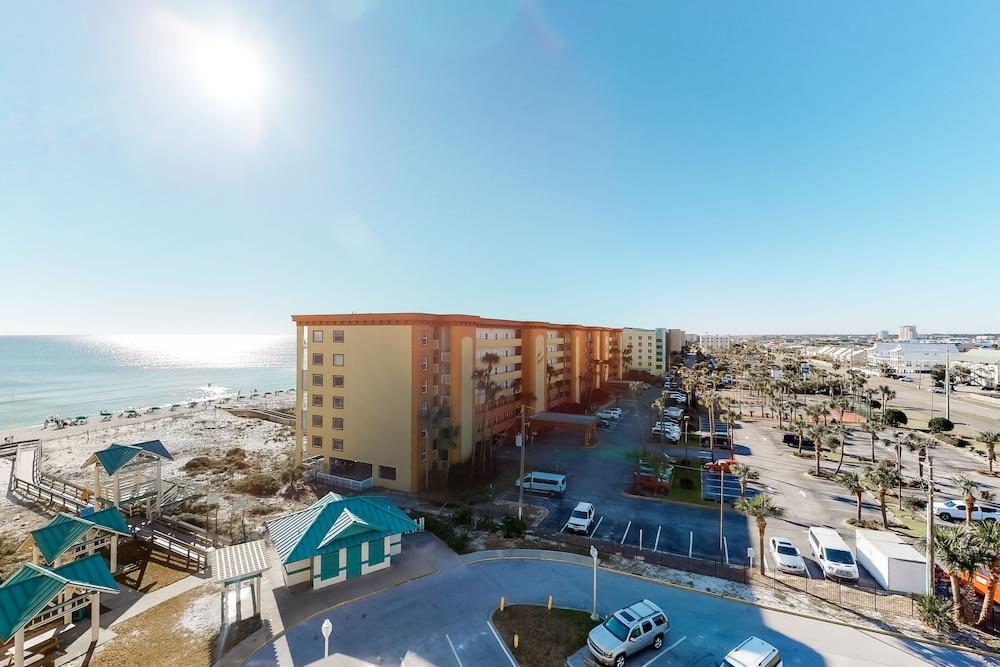 Azure Condominiums photo 62