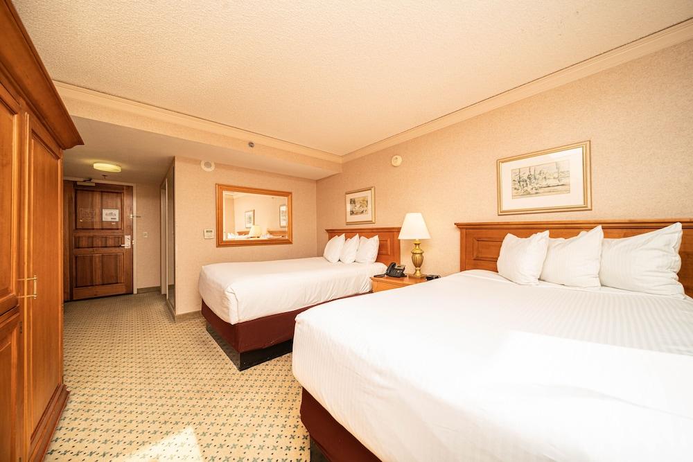 Reno Suites photo 36