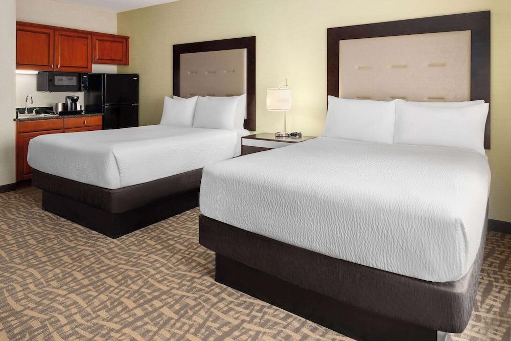 Wyndham Garden Buffalo Downtown photo 10