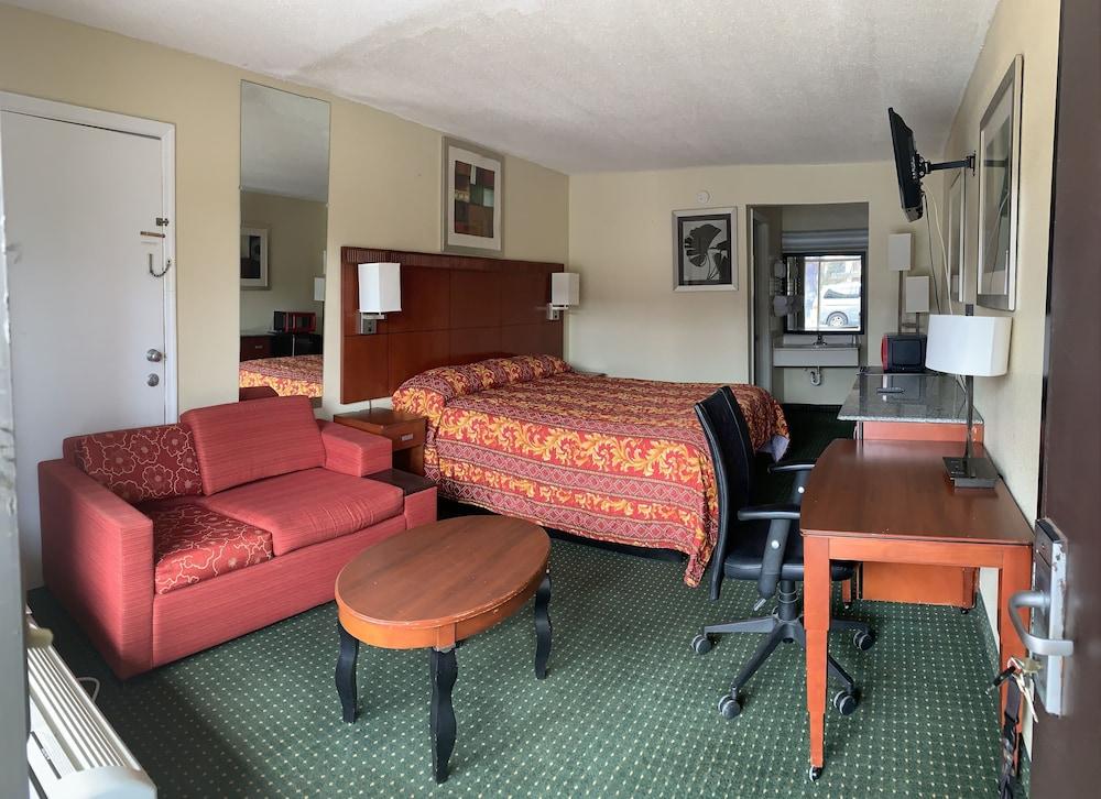 Night Inn photo 2