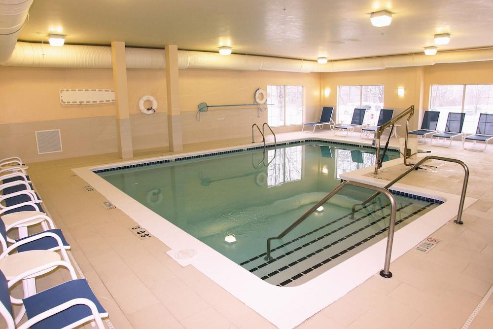 Holiday Inn Grand Rapids Airport by IHG photo 13