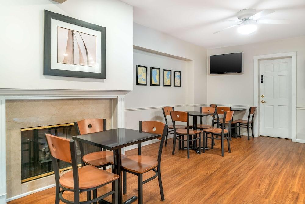Best Western River Terrace photo 27