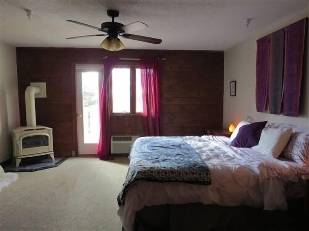 Lotus Mountain Retreat photo 20