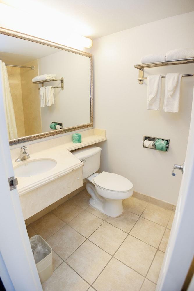 Garnet Inn & Suites, Orlando photo 30