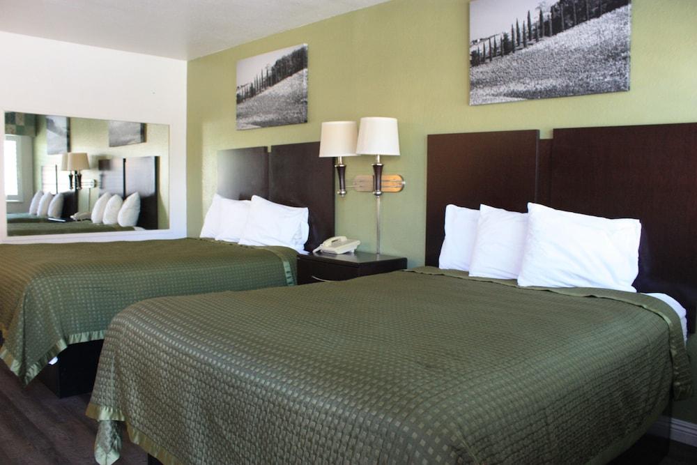 Express Inn photo 10