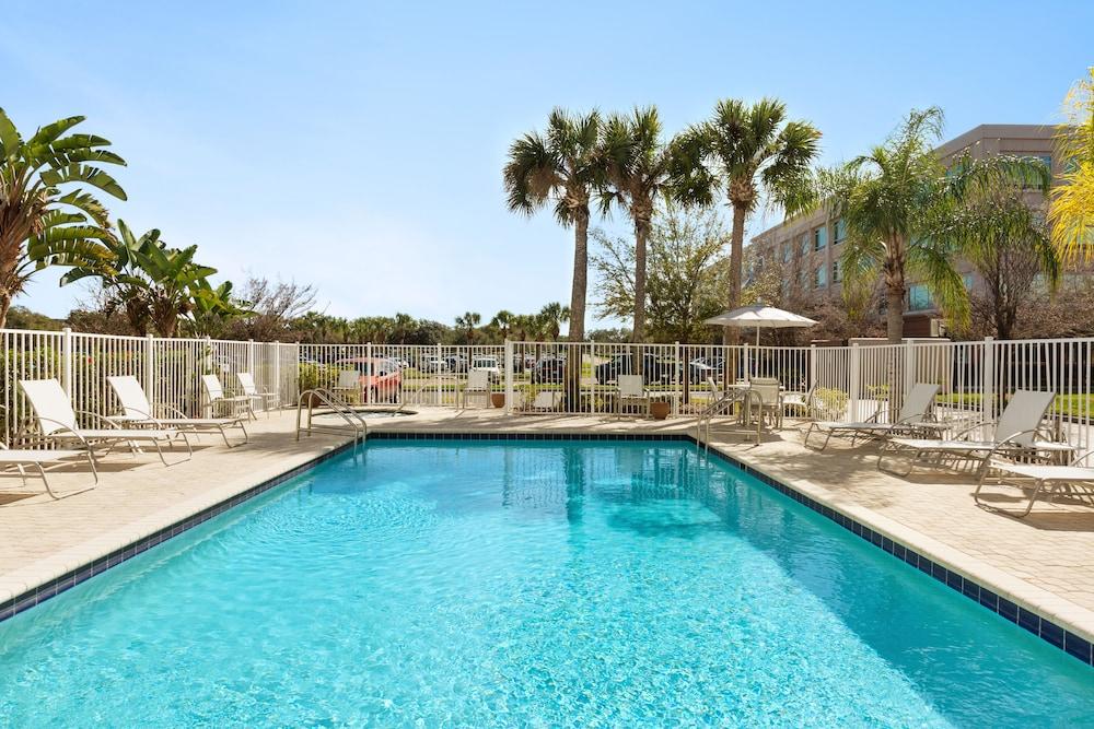 Staybridge Suites Tampa East - Brandon by IHG photo 8