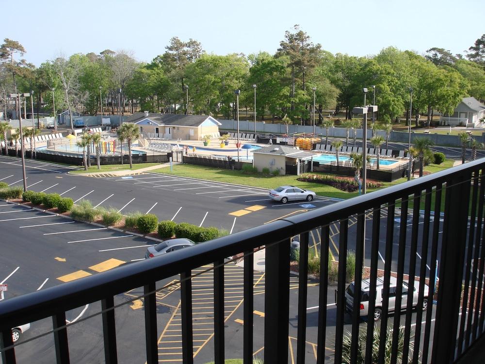 Myrtle Beach Resort by Beach Vacations photo 29