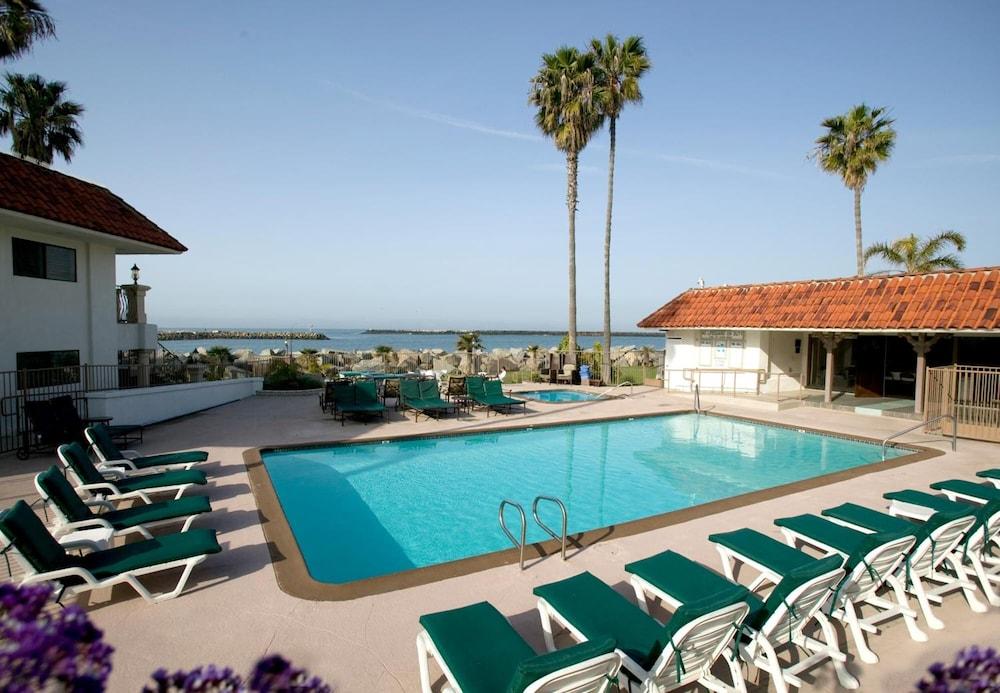 Oceanside Marina Suites photo 23