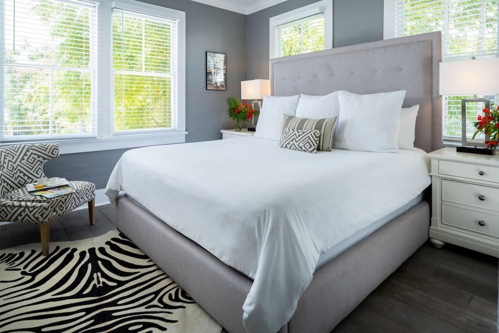 Alexanders Guesthouse - Adult Exclusive, LGBTQ Friendly photo 33