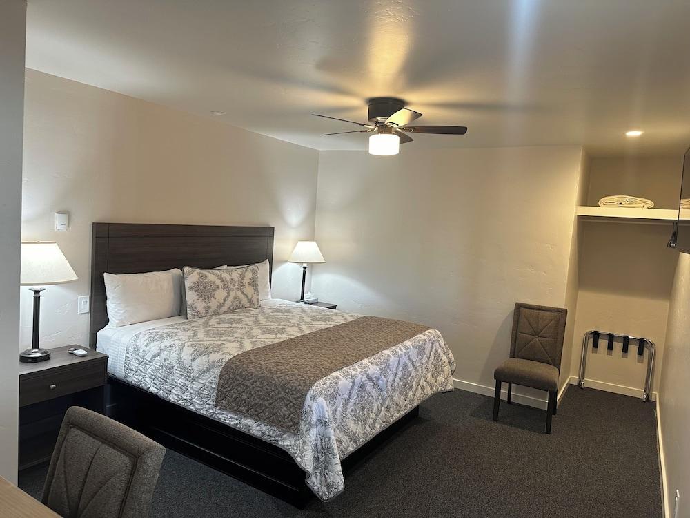 Lee Vining Motel photo 2
