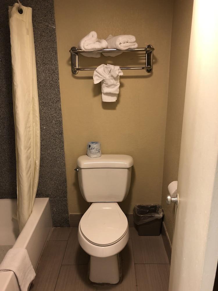 San Marco Inn East photo 10