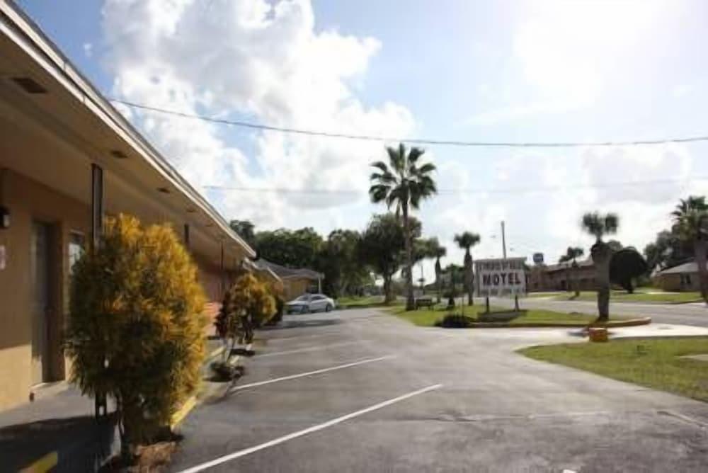 Prince of Wales Motel photo 19