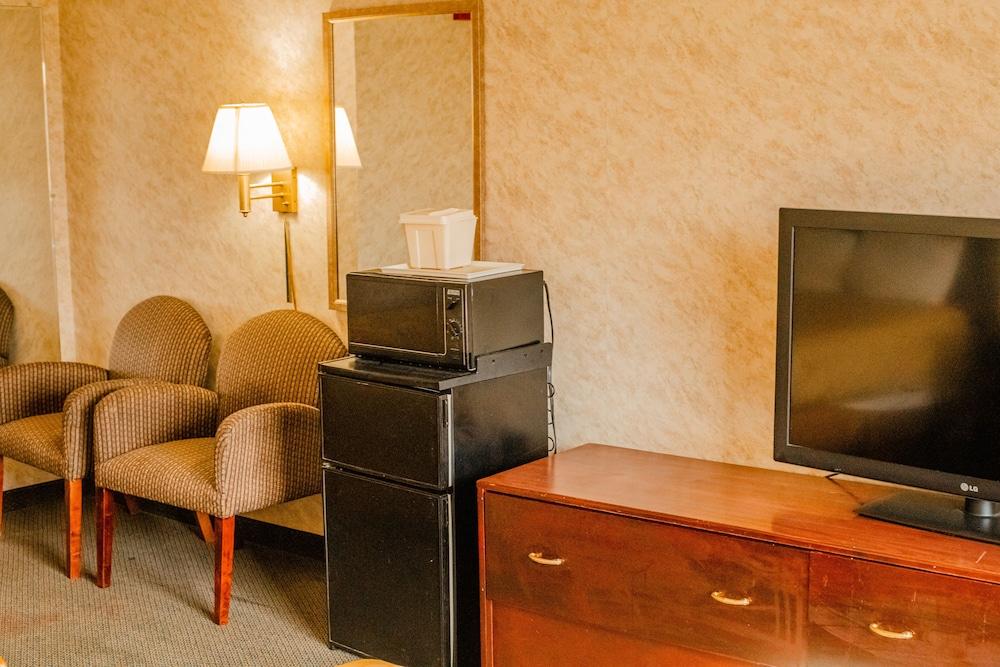 Colfax Inn photo 61