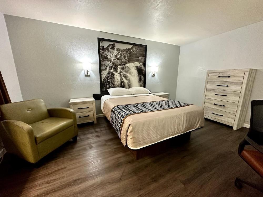 Canyon Inn Motel photo 17