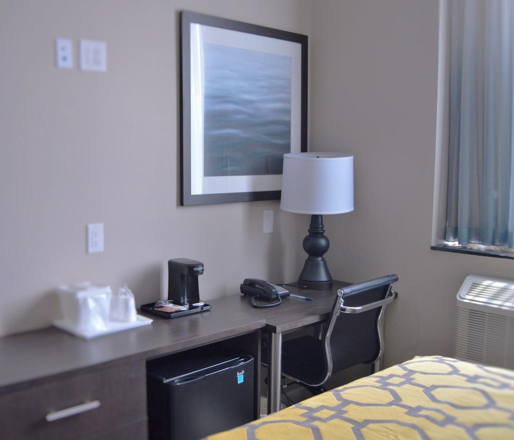 Voyage Hotel photo 2