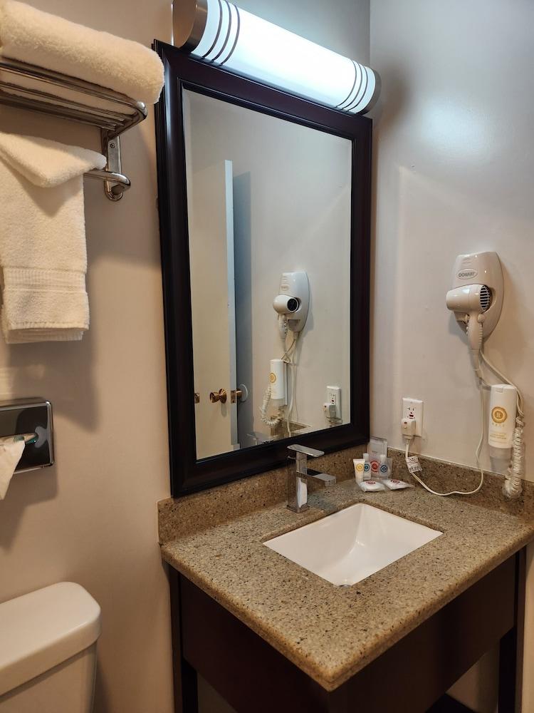Comfort Inn Yreka I-5 photo 36