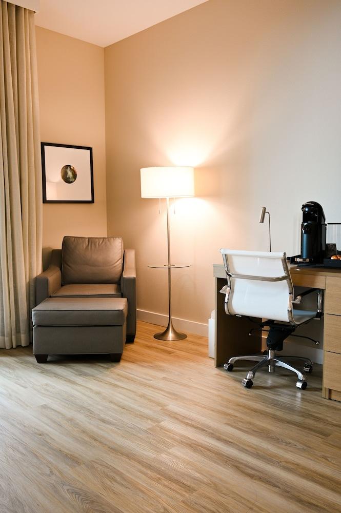 Art House Hotel and Suites photo 25