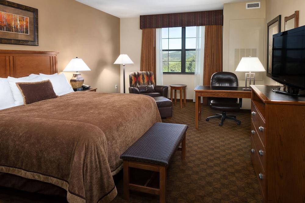 The Lodge at Deadwood Gaming Resort photo 13