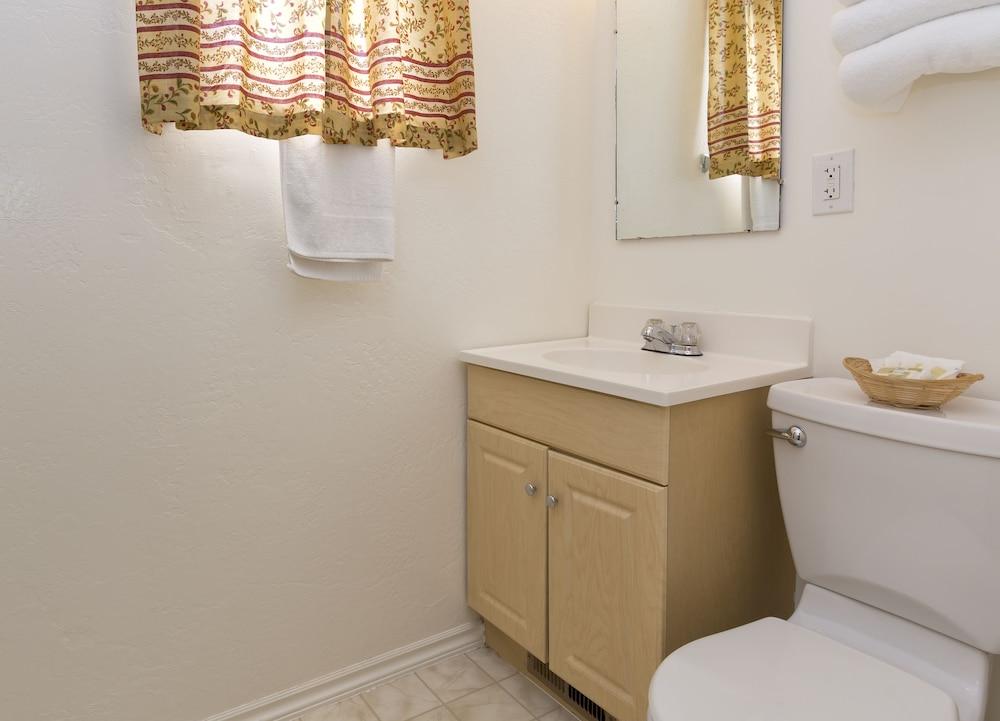 All View Motel photo 47