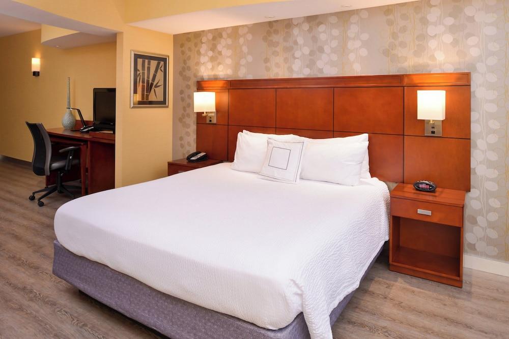 Courtyard Marriott Victorville photo 12
