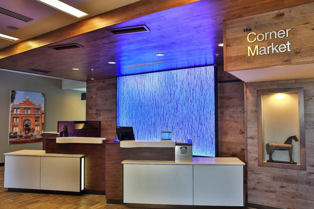 Fairfield Inn & Suites by Marriott Savannah Midtown photo 4