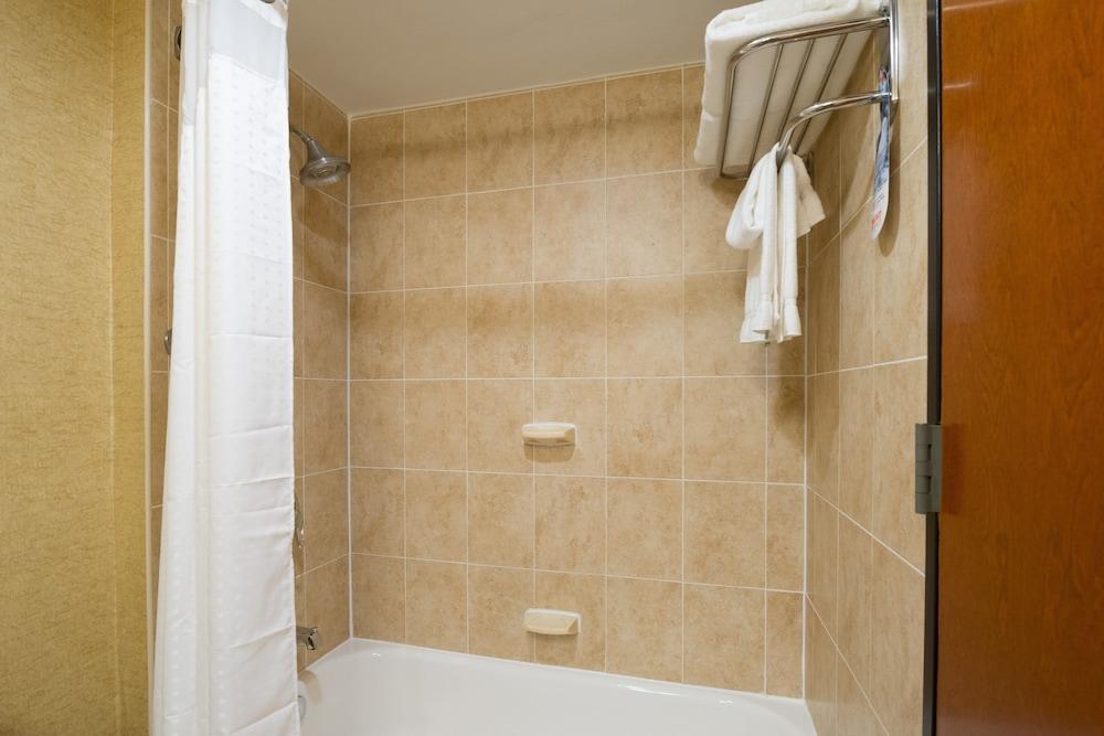Holiday Inn Express New York City- Wall Street by IHG photo 14
