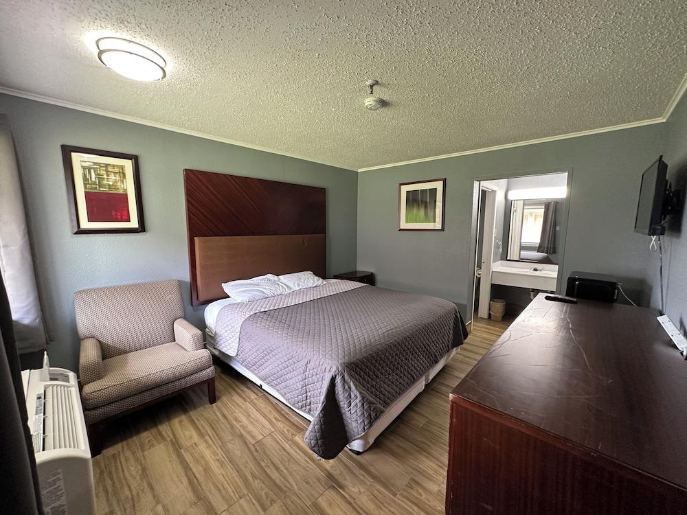 Studio Suites photo 5