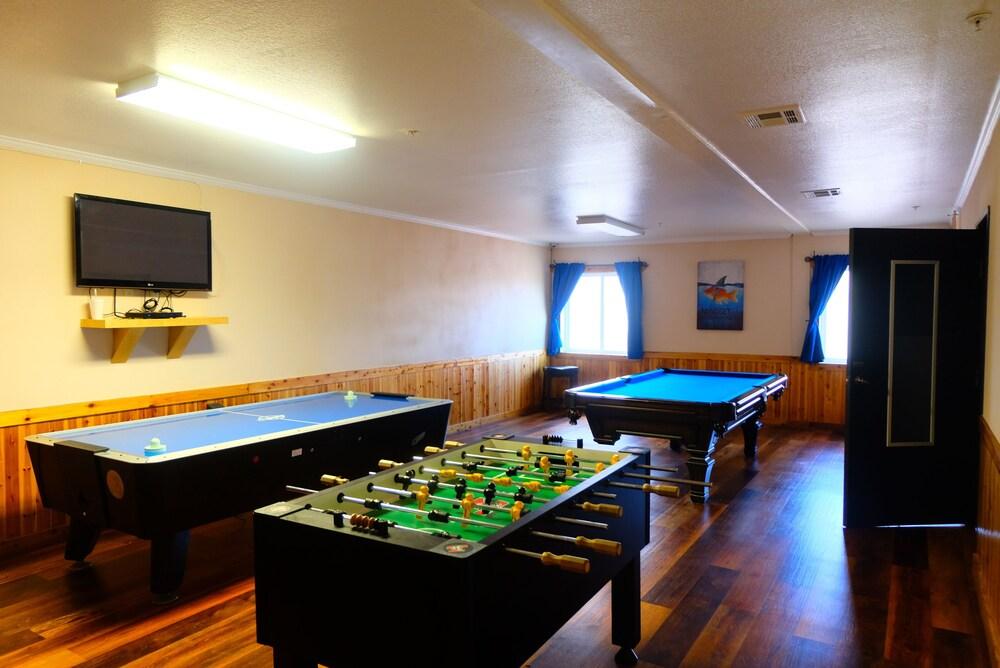 Target Hospitality-Pecos North Lodge photo 28