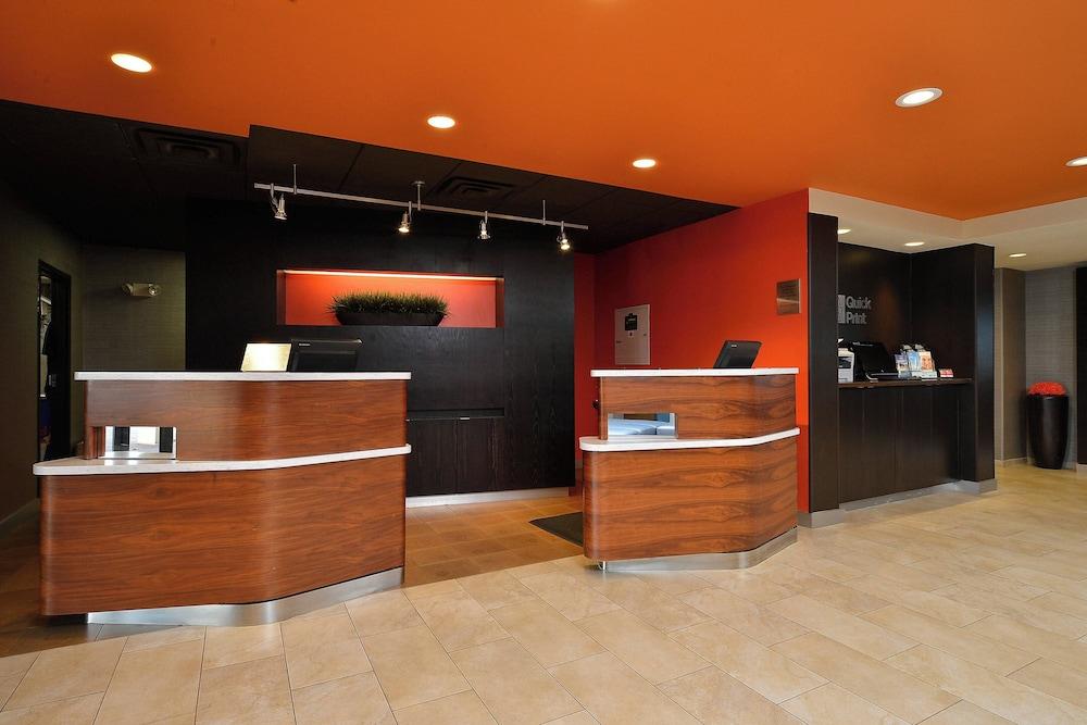 Courtyard By Marriott Bentonville photo 2