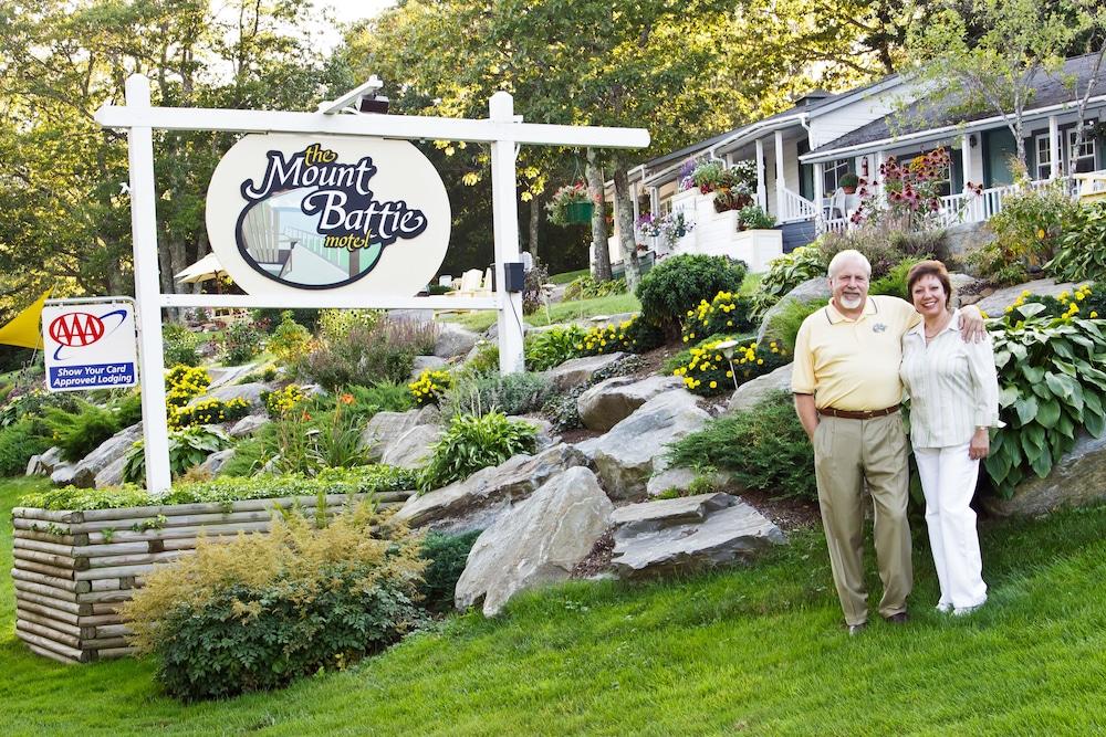 Mount Battie Inn photo 33