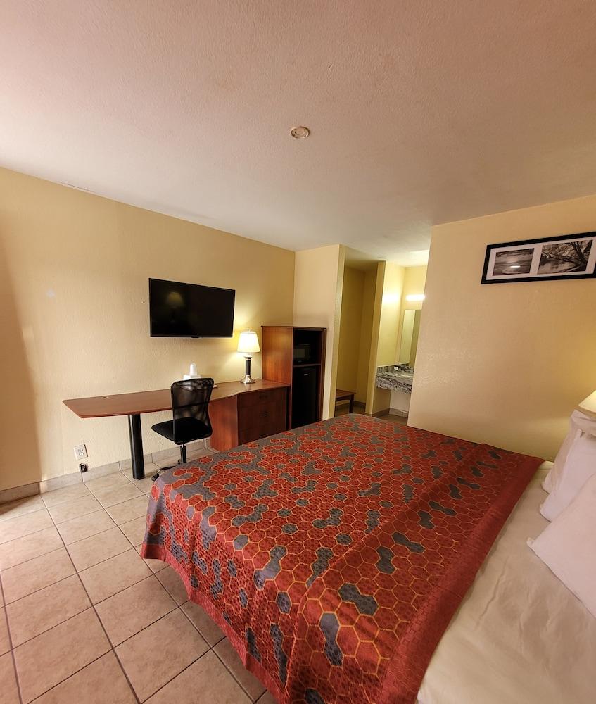 La Vista Motel photo 11