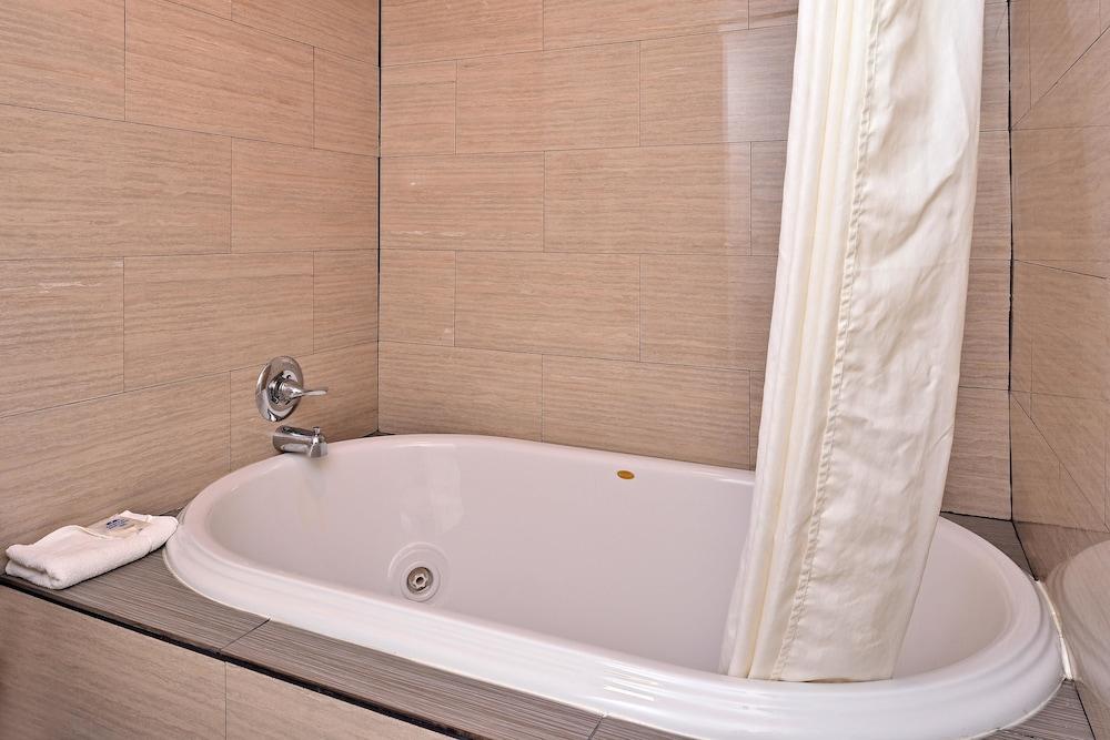 Americas Best Value Inn Winona photo 15