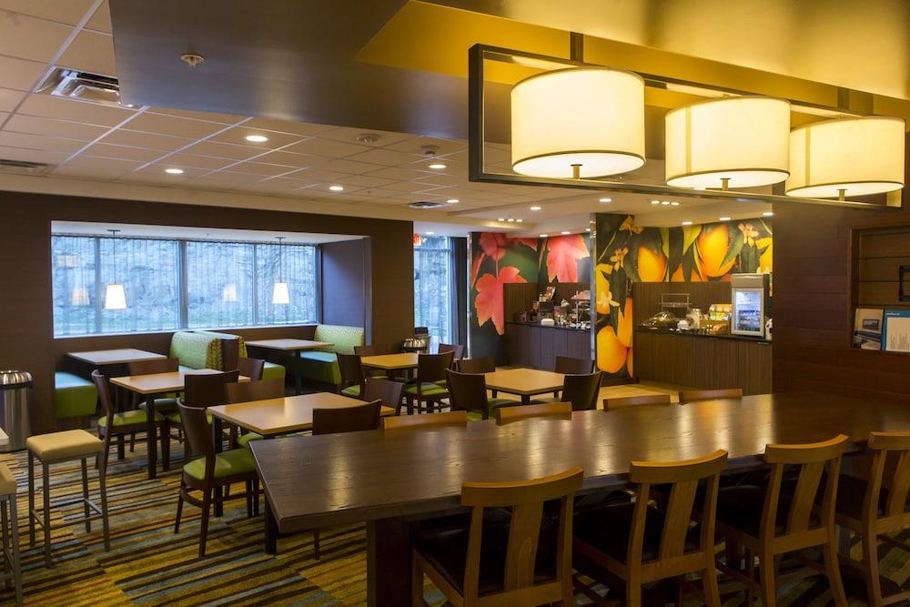 Fairfield Inn & Suites Cambridge photo 13
