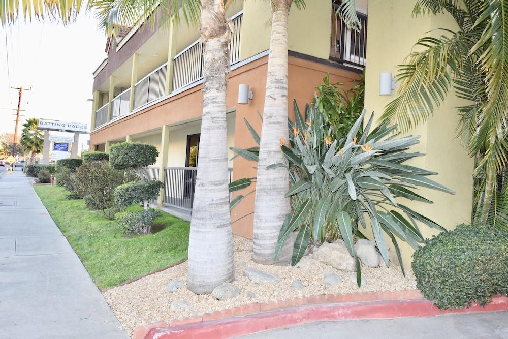Budget Inn La Puente photo 25