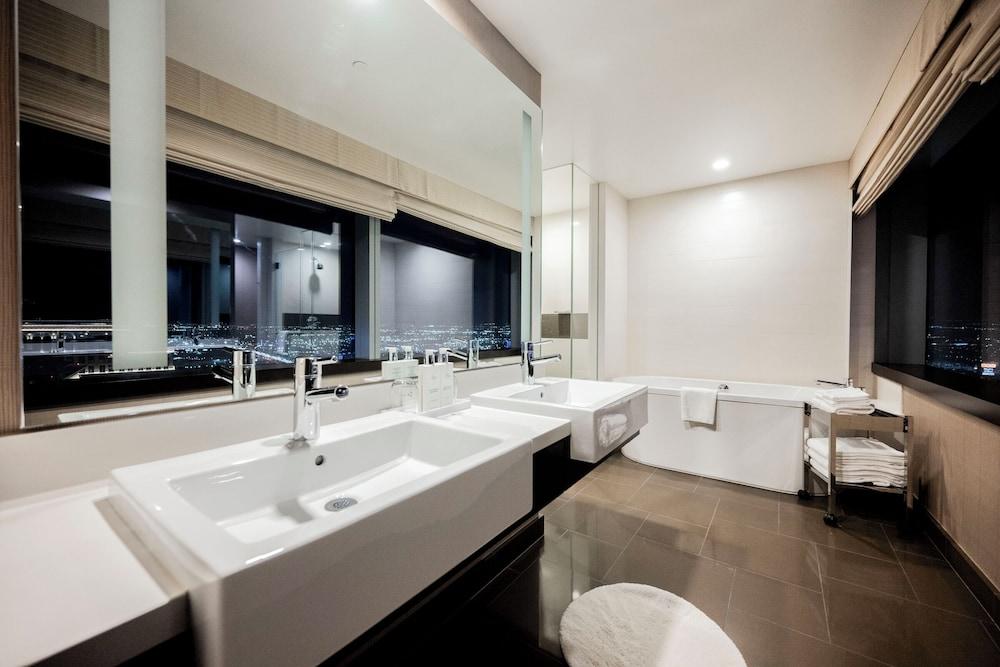 StripViewSuites at Vdara photo 100