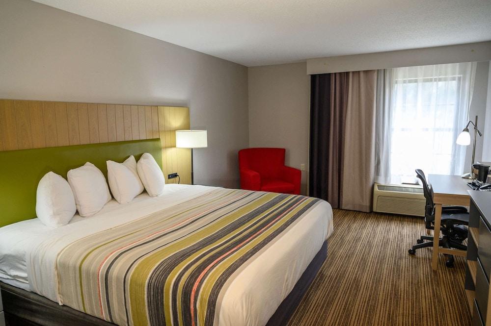 Country Inn & Suites by Radisson, Greenfield, IN photo 37