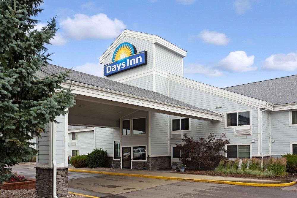 Days Inn by Wyndham Cheyenne photo 13