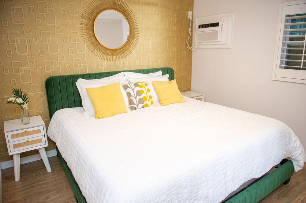 Sunburst Inn photo 25