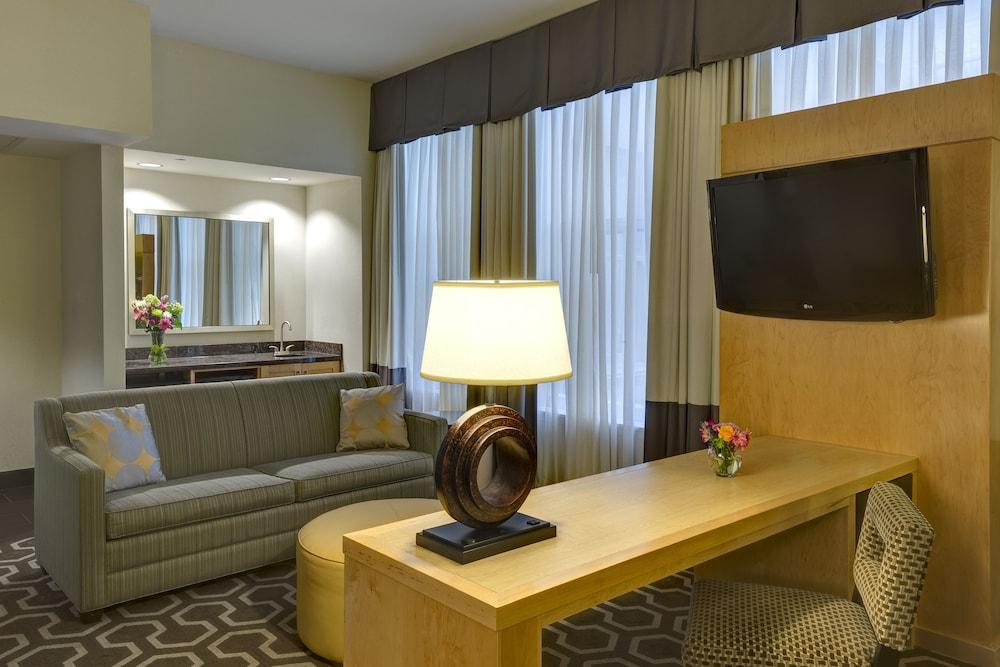 Hampton Inn & Suites New Orleans Downtown (French Qtr Area) photo 24