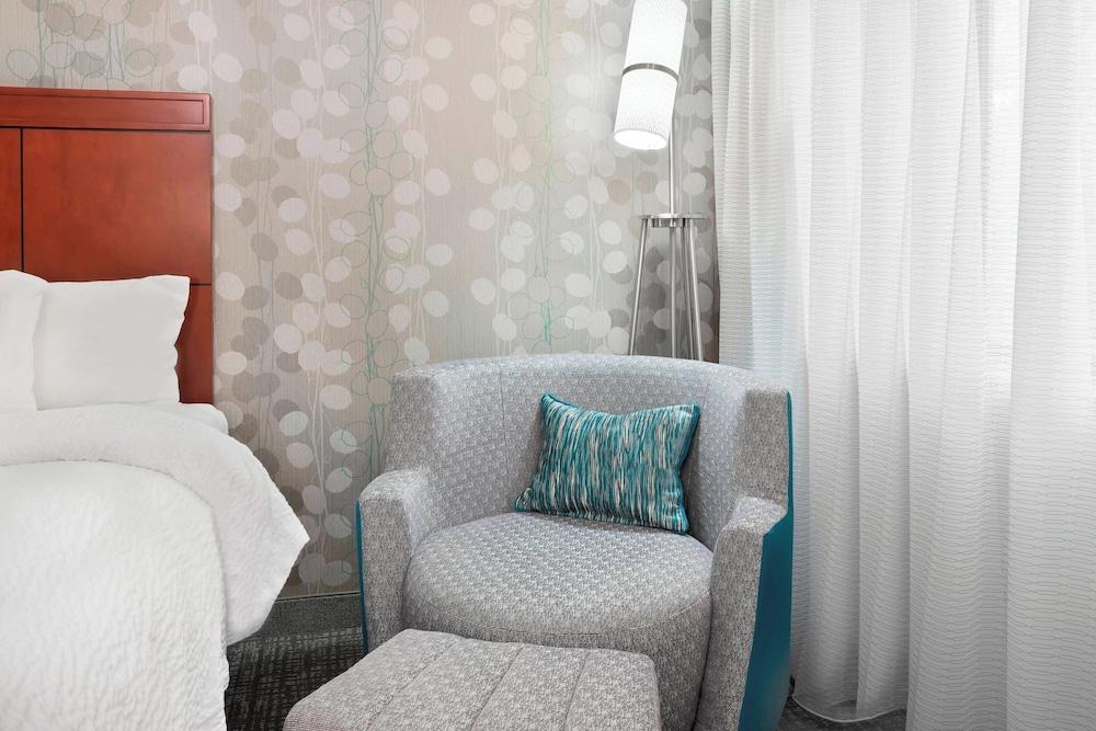 Courtyard by Marriott Asheville photo 11