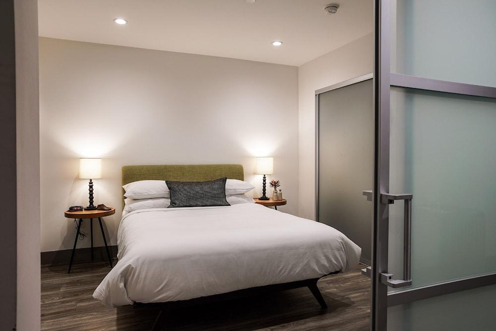 Abode Los Angeles - Downtown South Park photo 25