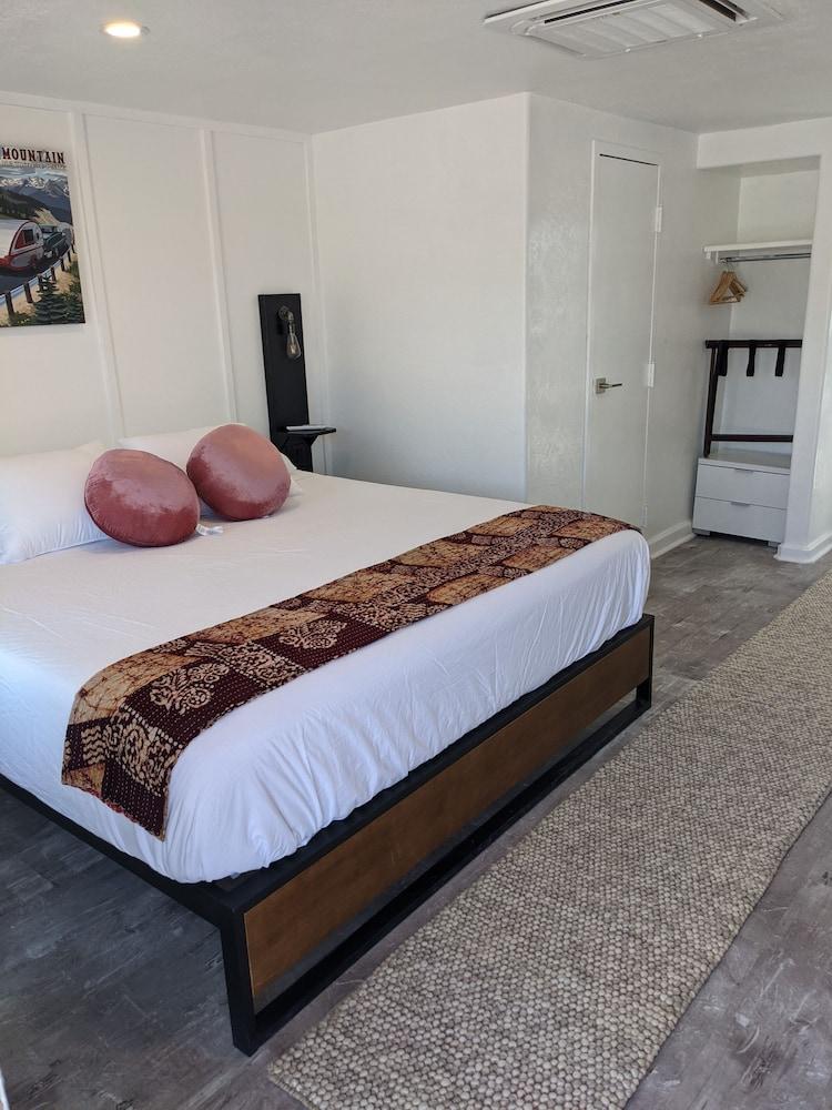 Little Canyon Inn photo 37