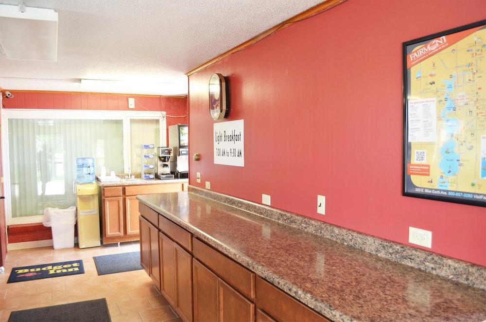 Budget Inn photo 5