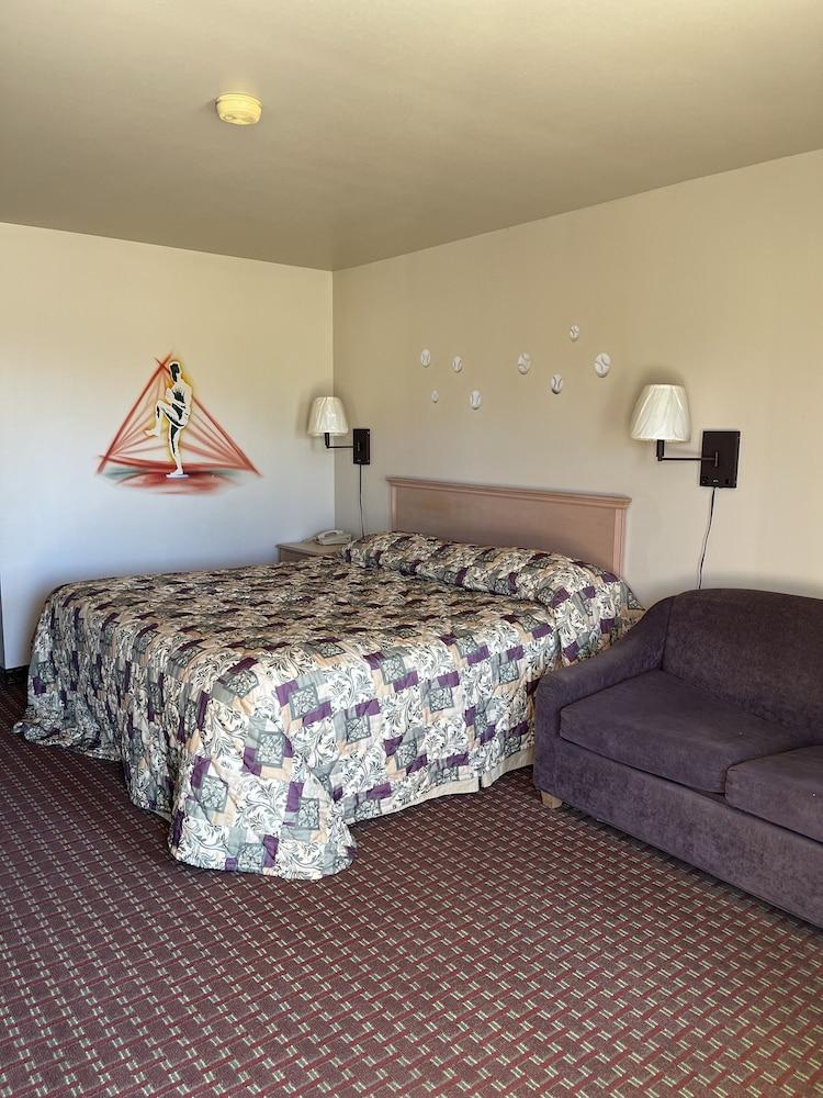 All Star Inn photo 6