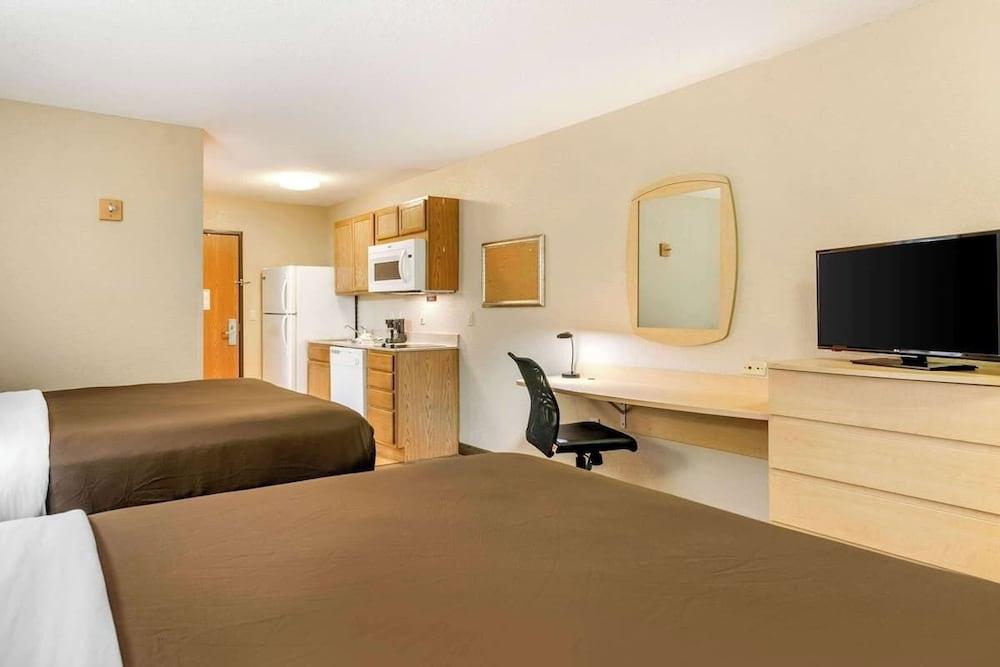 Birch Hill Suites South Bend photo 2